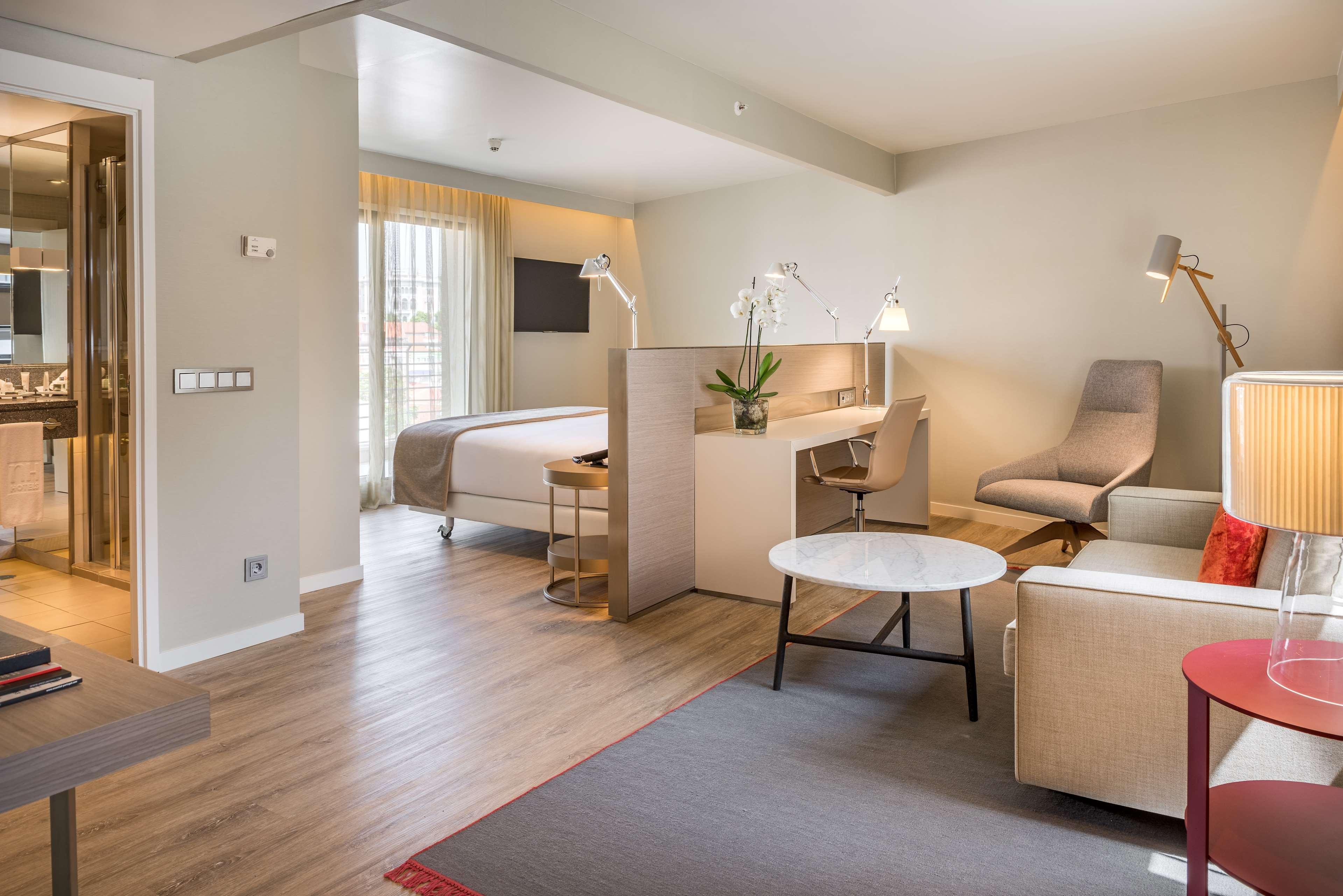 Nh Collection Lisboa Liberdade Hotel Екстериор снимка